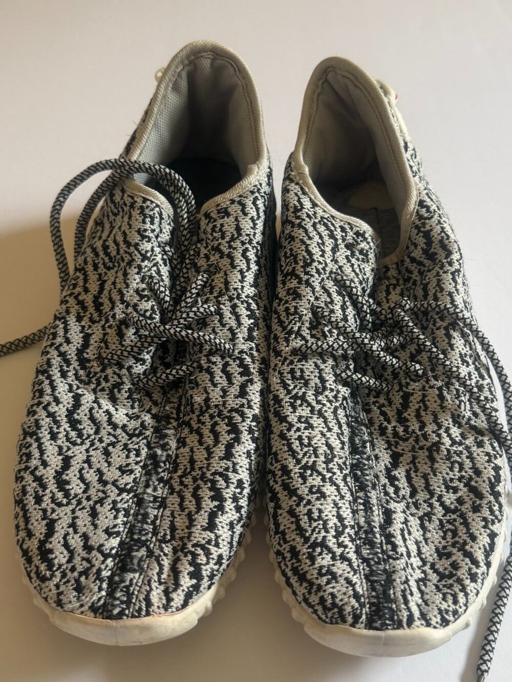 Unbranded Men's Black & White Slip Ons M 10 1/2